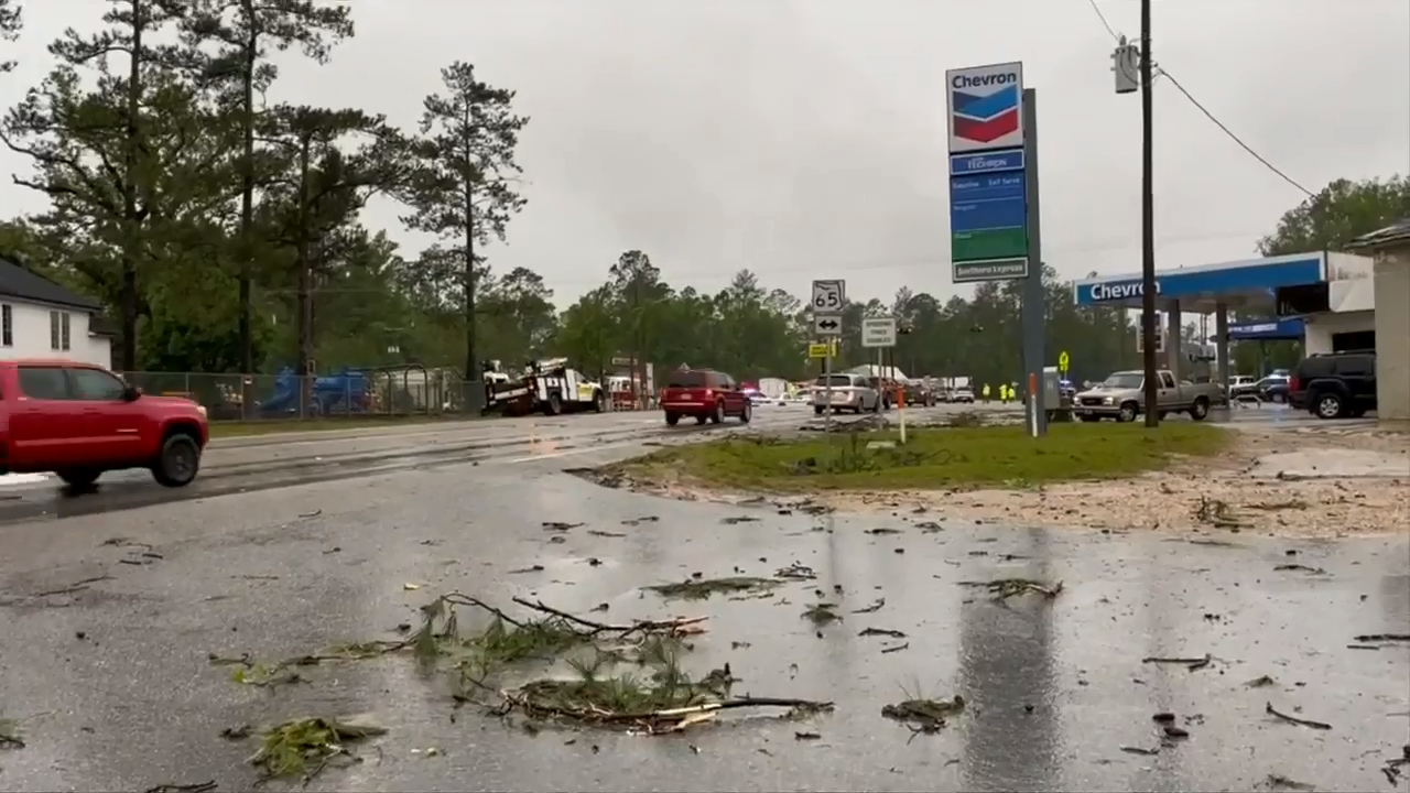 How Fast-Moving Storms Cause Damaging Winds: Safety Tips And Precautions How Fast-Moving Storms Cause Damaging Winds: Safety Tips And Precautions
