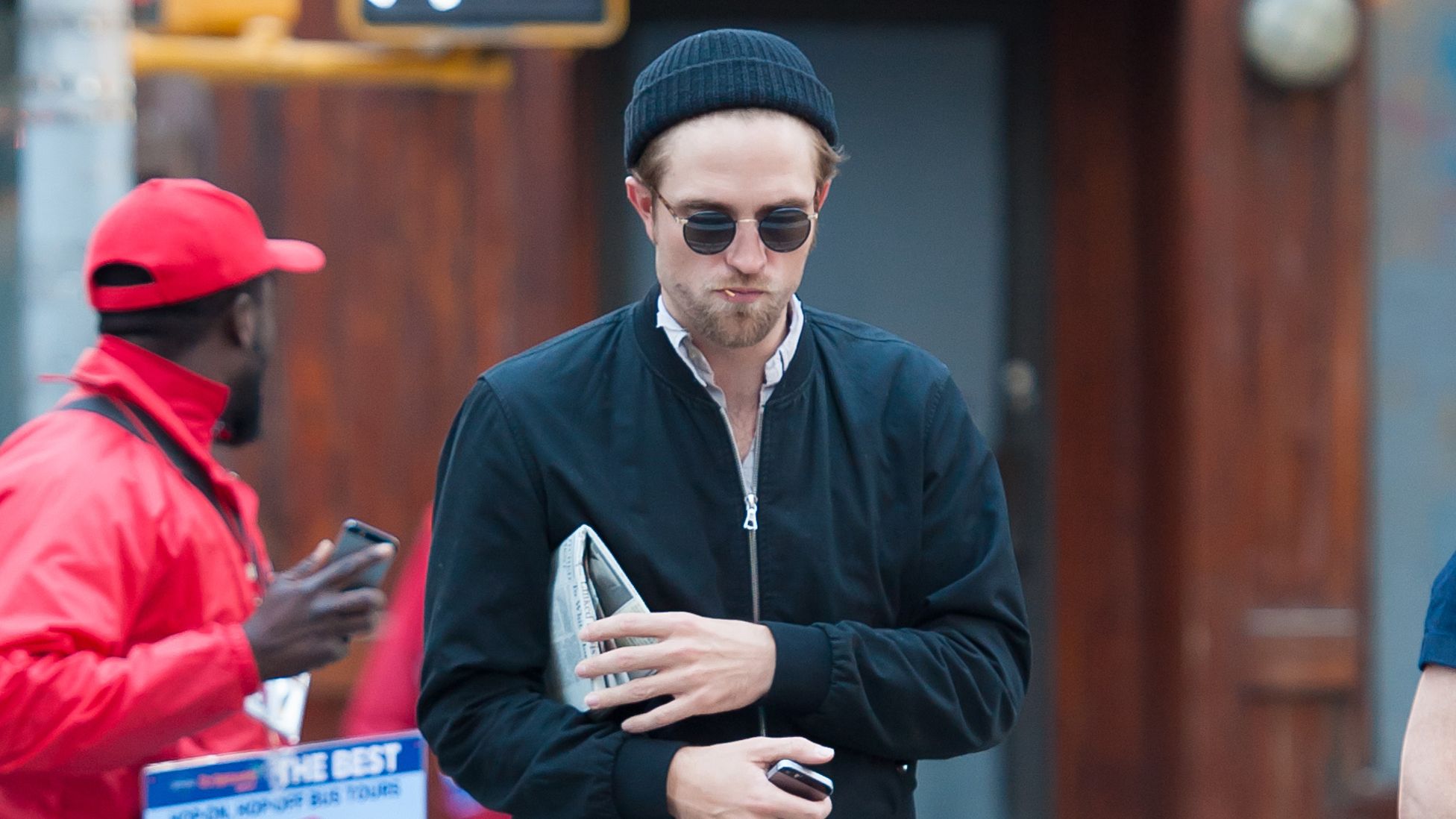 How Robert Pattinson Handles Diaper Changes How Robert Pattinson Handles Diaper Changes