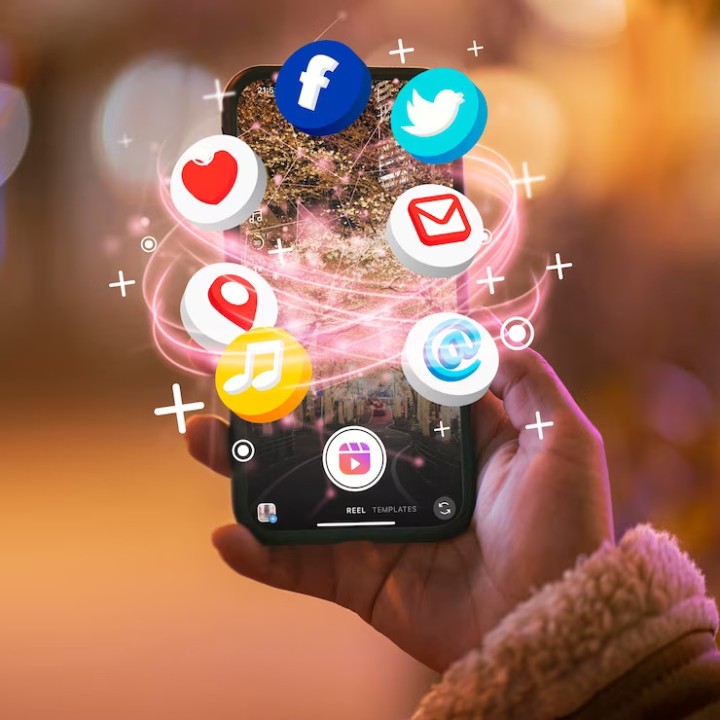 How Social Media Reflects Economic Downturns: A Data-Driven Analysis How Social Media Reflects Economic Downturns: A Data-Driven Analysis