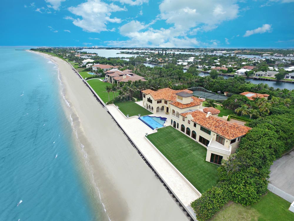 How The Ultra-Wealthy Transformed Manalapan Into A High-End Florida Destination How The Ultra-Wealthy Transformed Manalapan Into A High-End Florida Destination