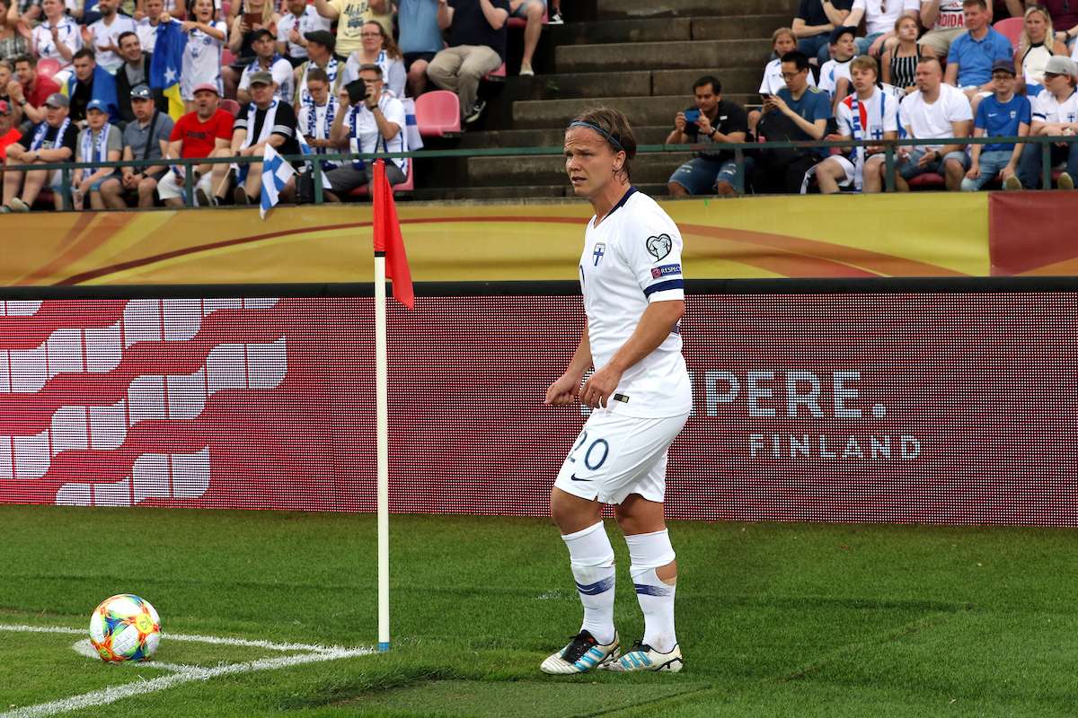 Huuhkajat Saavat Vahvistusta: Benjamin Källmanin Maalinteko Kyvyt Käyttöön Huuhkajat Saavat Vahvistusta: Benjamin Källmanin Maalinteko Kyvyt Käyttöön
