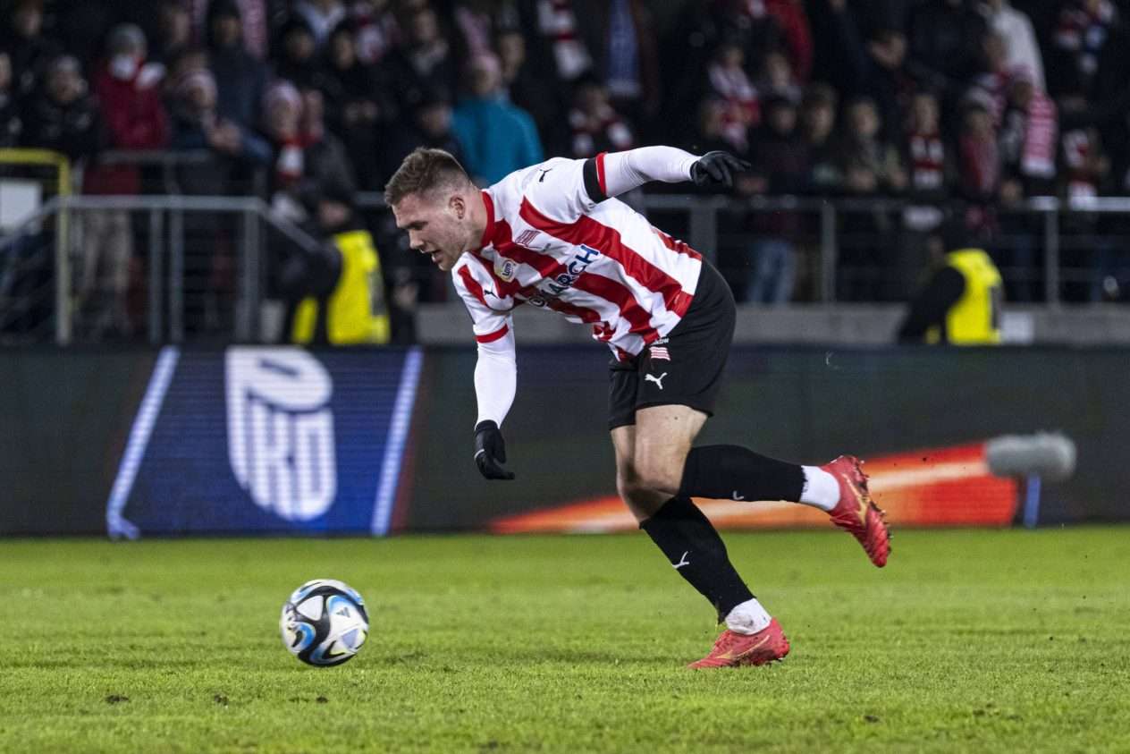 Huuhkajat Saavat Vahvistusta: Benjamin Källmanin Maalintekovire Huuhkajat Saavat Vahvistusta: Benjamin Källmanin Maalintekovire