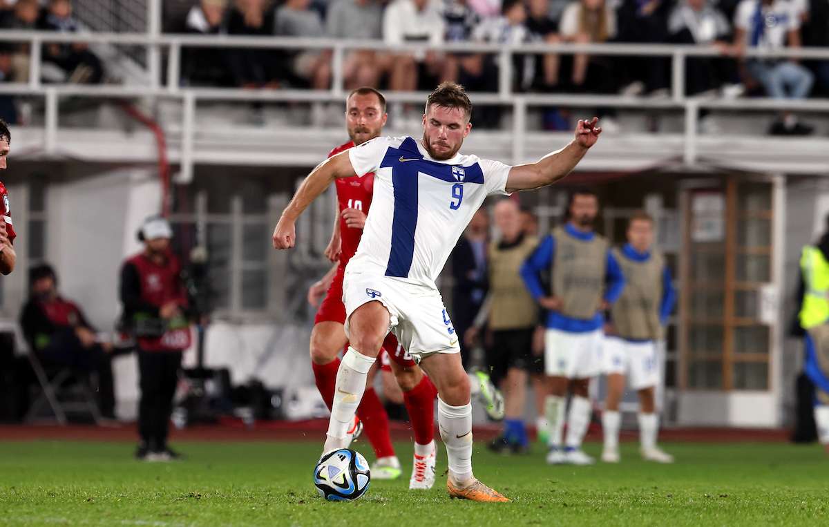 Huuhkajat Saavat Vahvistusta: Benjamin Källmanin Nousu Huuhkajat Saavat Vahvistusta: Benjamin Källmanin Nousu