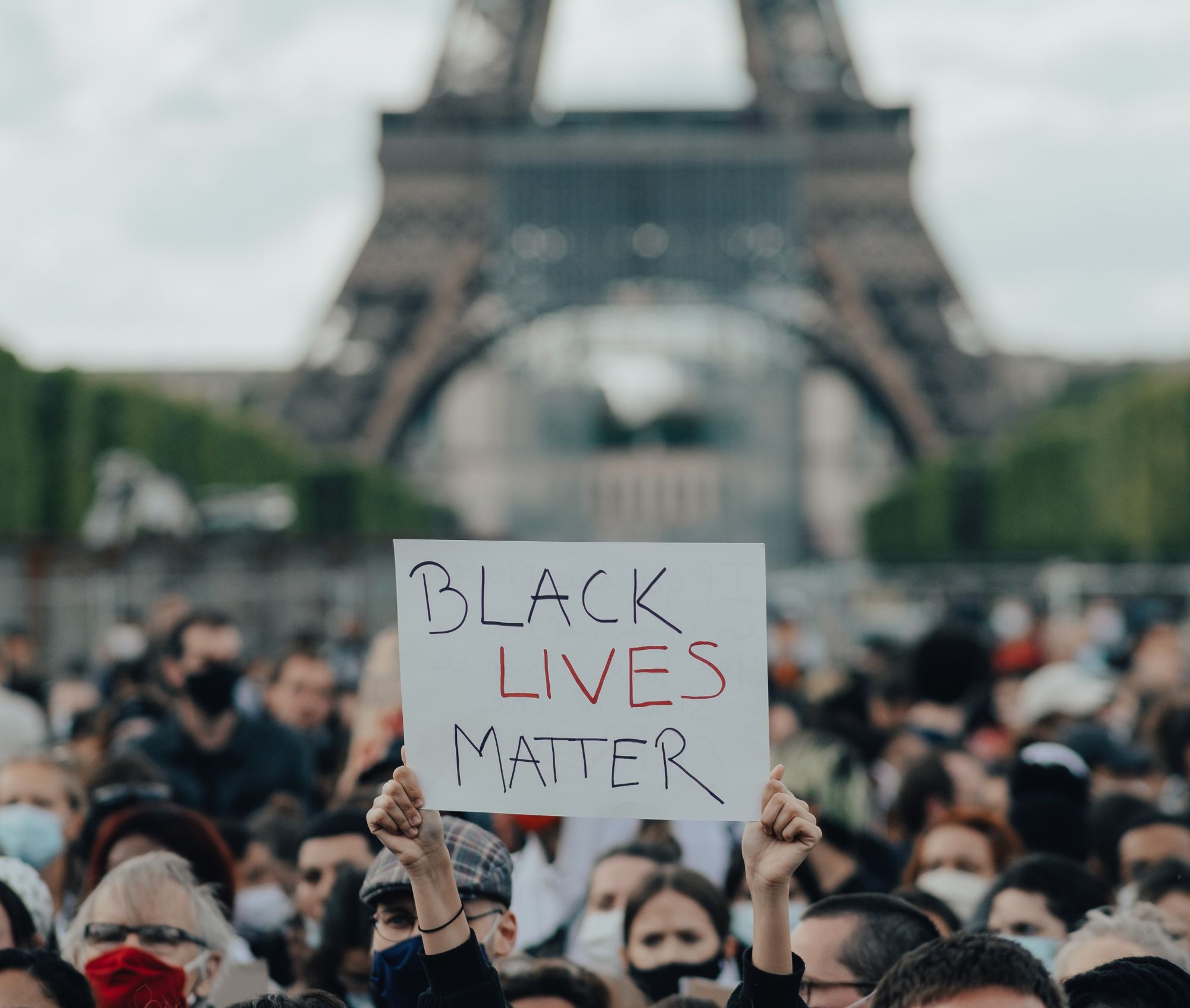 Île De Ré Migrant Controversy: Examining The French Right's Approach Île De Ré Migrant Controversy: Examining The French Right's Approach