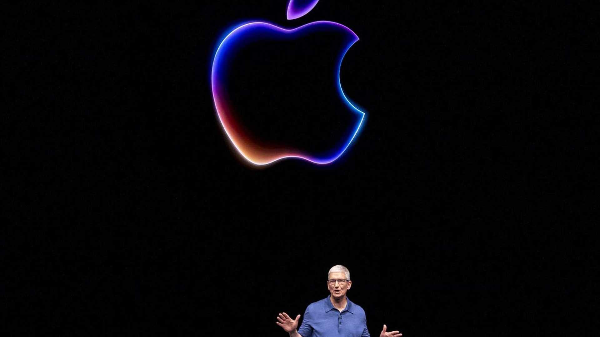 Is Apple's Strategy Secretly Bolstering Google's Power? Is Apple's Strategy Secretly Bolstering Google's Power?