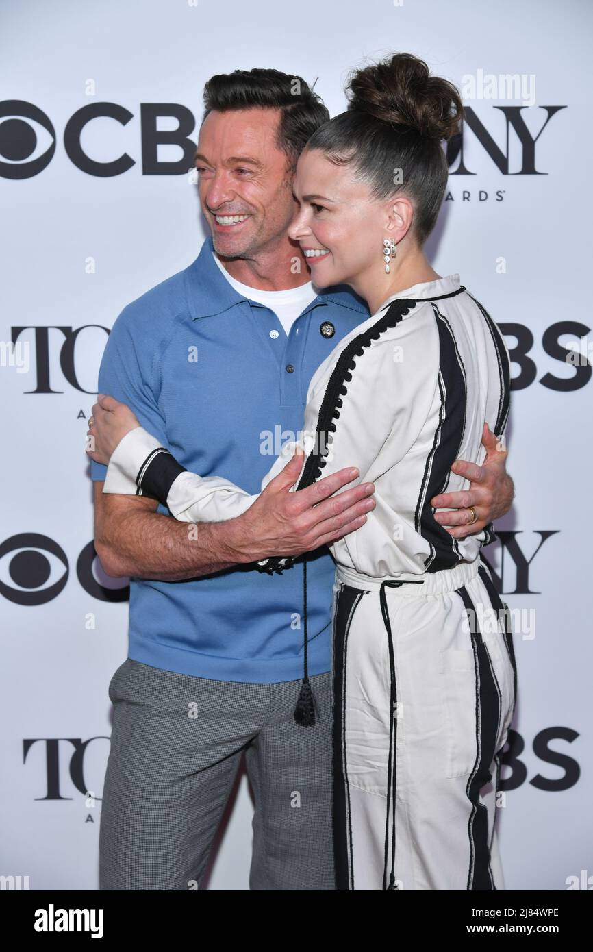 Is Hugh Jackman's New Relationship Affecting His Work With Sutton Foster? Is Hugh Jackman's New Relationship Affecting His Work With Sutton Foster?