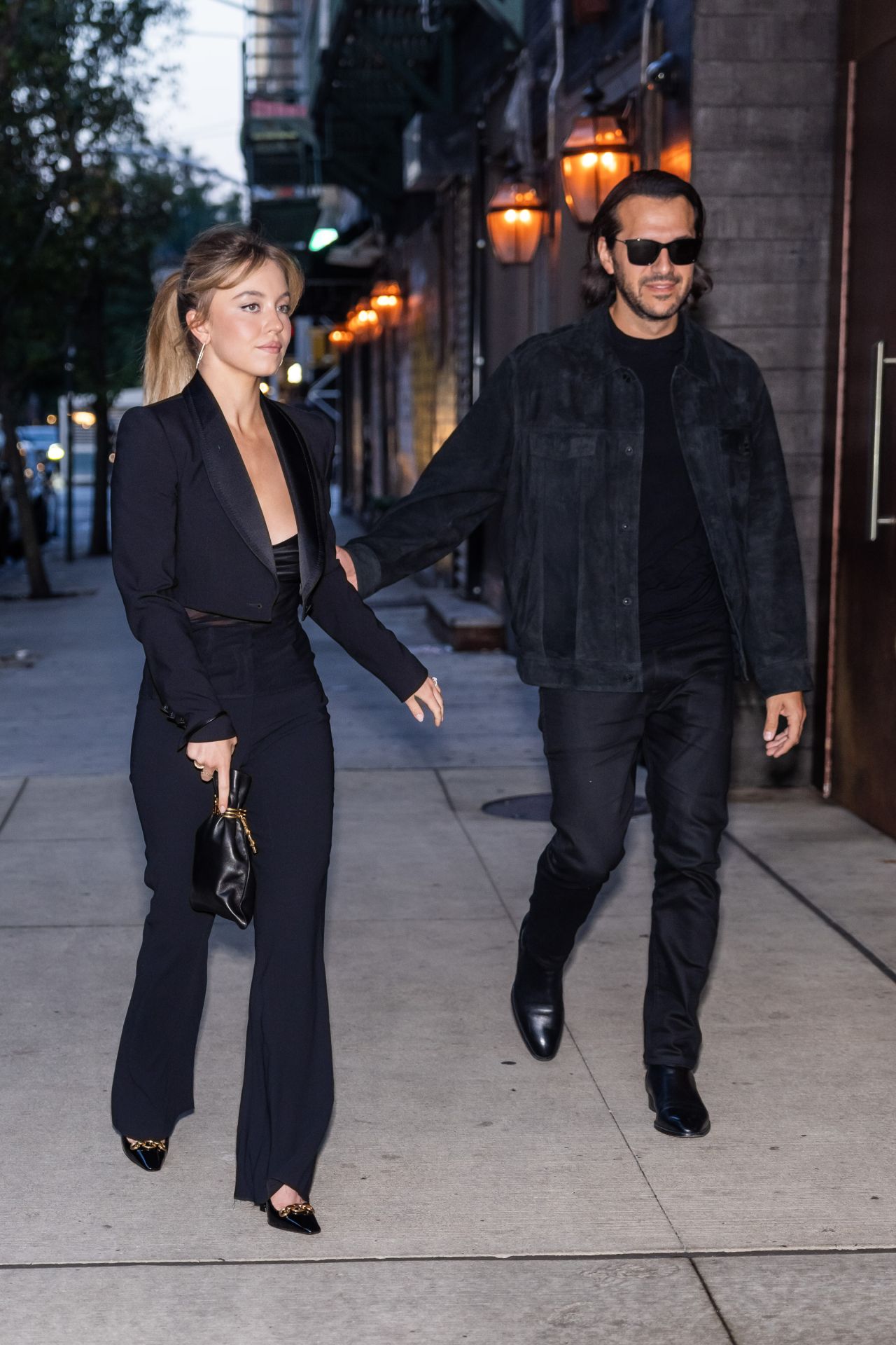 Is Sydney Sweeney's Wedding To Jonathan Davino Off? New Details Emerge Is Sydney Sweeney's Wedding To Jonathan Davino Off? New Details Emerge