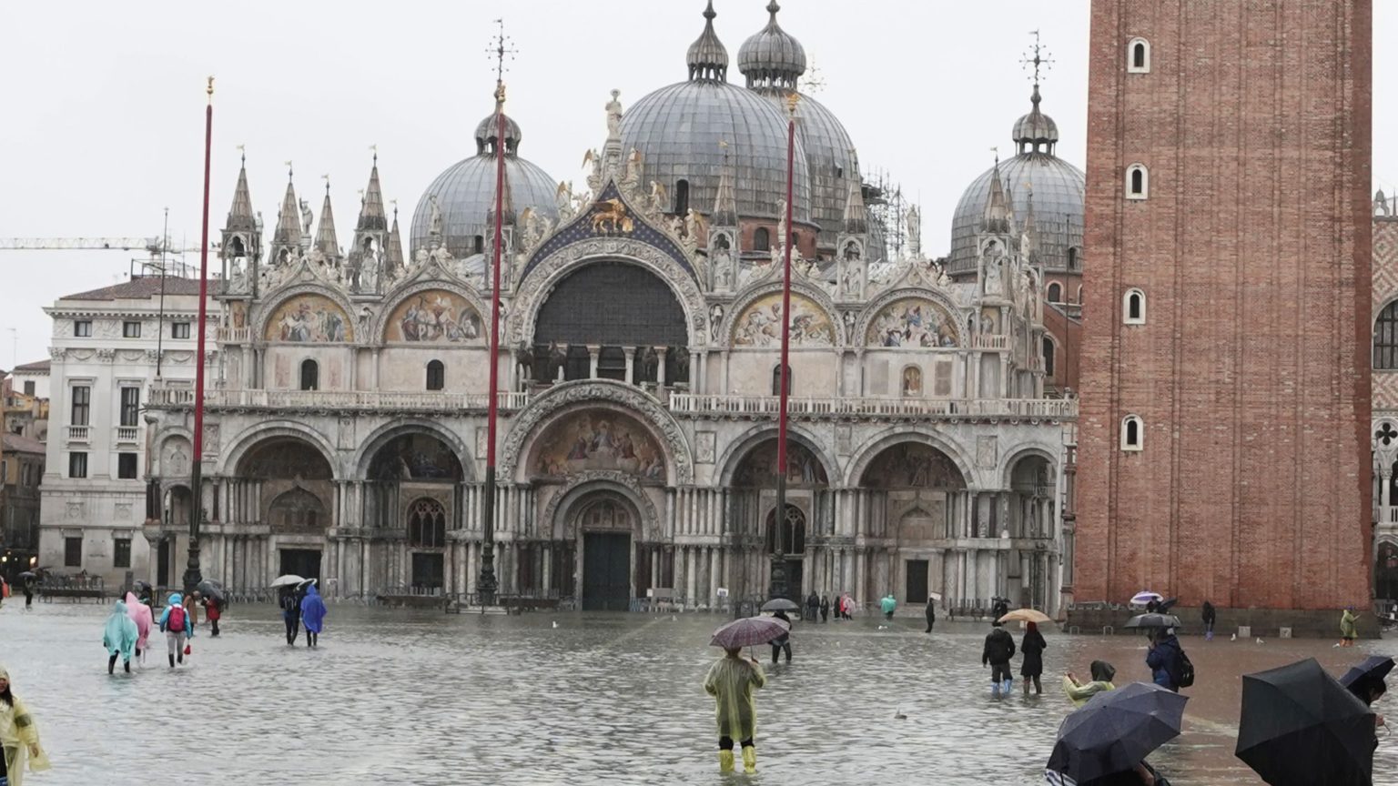 Is Venice Doomed? A New Plan To Raise The City Above The Floods Is Venice Doomed? A New Plan To Raise The City Above The Floods