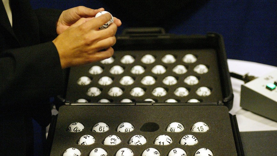 Islanders Win NHL Draft Lottery, Claiming First Overall Selection Islanders Win NHL Draft Lottery, Claiming First Overall Selection