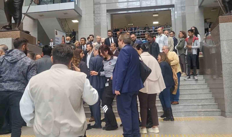 İsrail Meclisi: Esir Yakınlarının Protestosu Ve Güvenlik Görevlileriyle Çatışma İsrail Meclisi: Esir Yakınlarının Protestosu Ve Güvenlik Görevlileriyle Çatışma