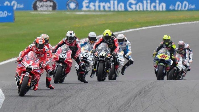 Jadwal Lengkap MotoGP Inggris 2024: Sesi Latihan, Kualifikasi & Balapan Jadwal Lengkap MotoGP Inggris 2024: Sesi Latihan, Kualifikasi & Balapan