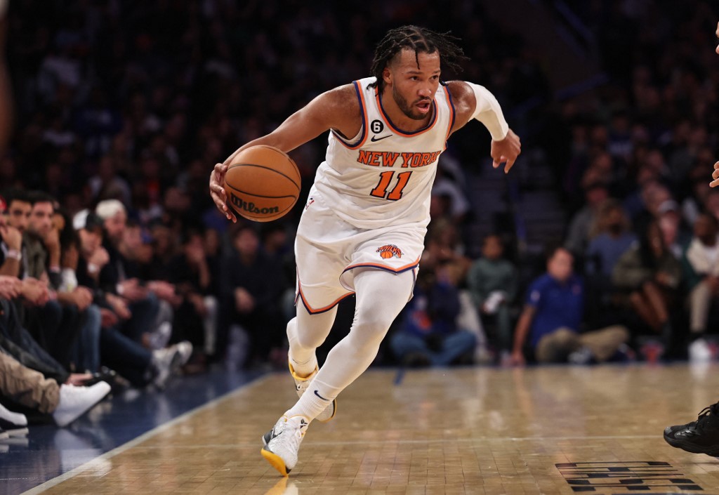 Jalen Brunson: Knicks Fan Petition Aims For Iconic Statue Swap Jalen Brunson: Knicks Fan Petition Aims For Iconic Statue Swap