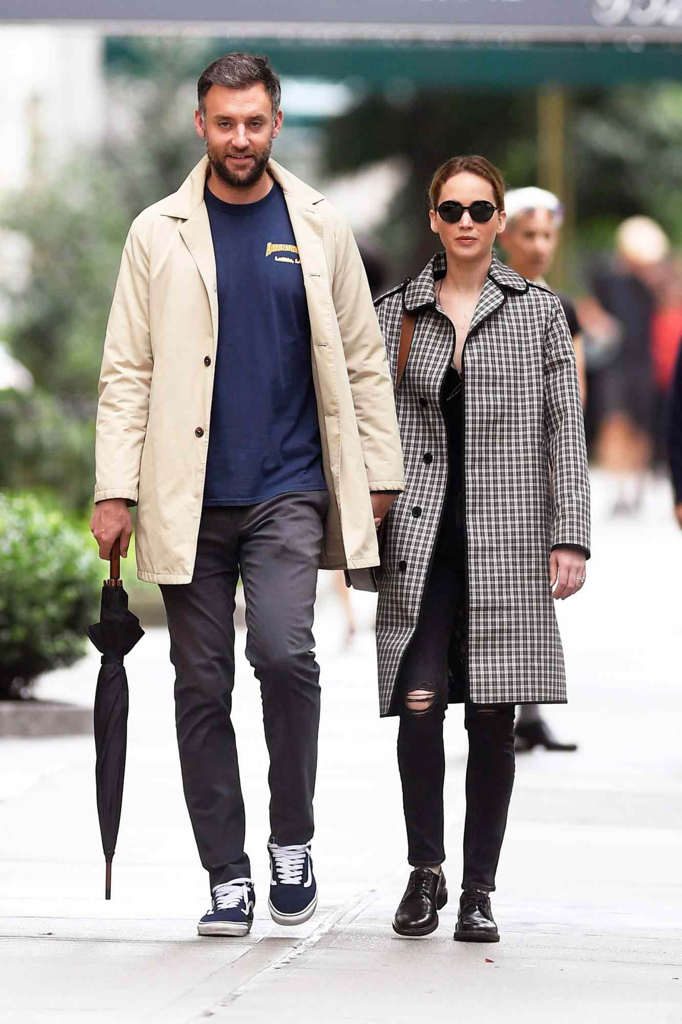 Jennifer Lawrence And Cooke Maroney: Photos Of The Couple Following Baby No. 2 Reports Jennifer Lawrence And Cooke Maroney: Photos Of The Couple Following Baby No. 2 Reports
