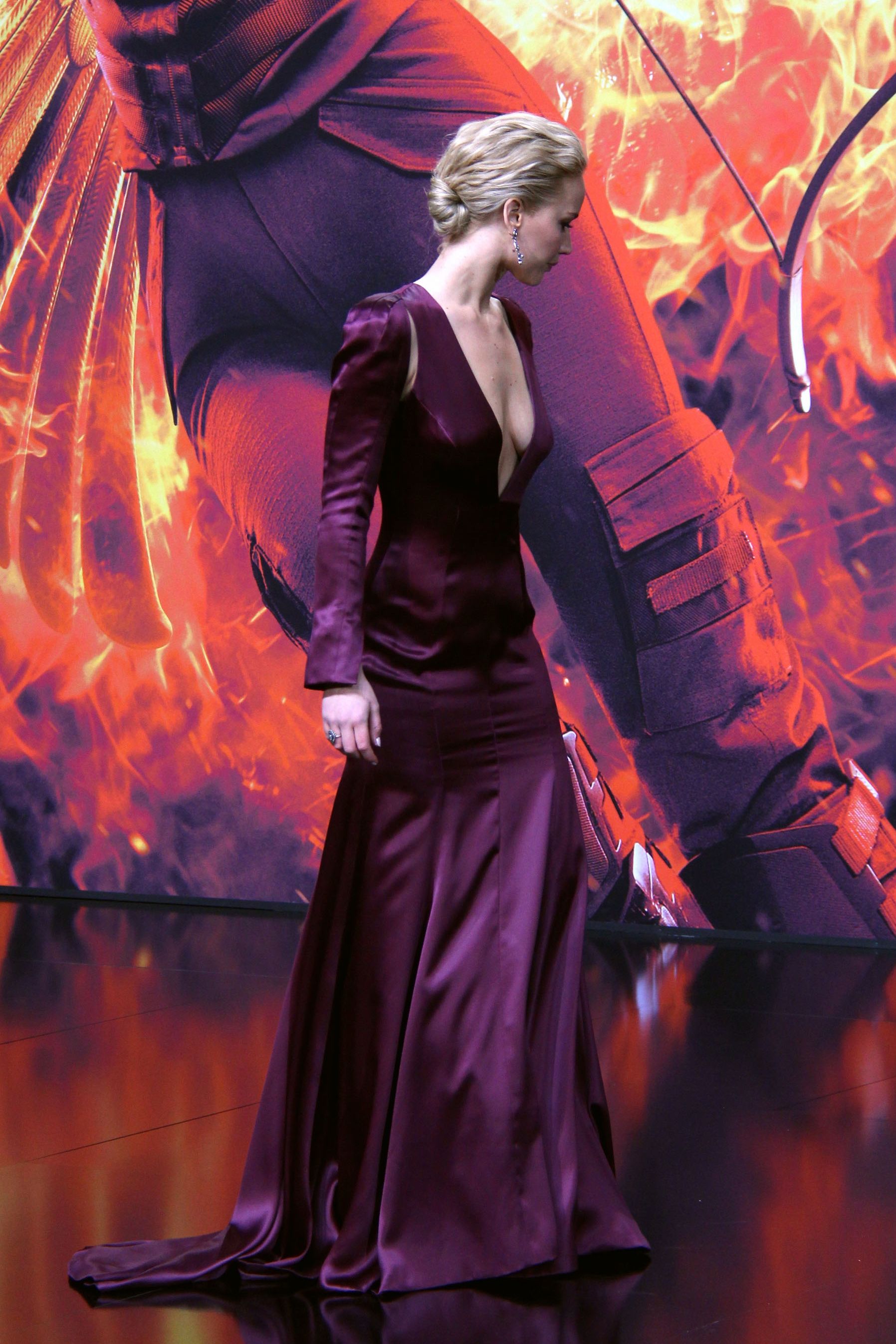 Jennifer Lawrence Debuts Show-Stopping Backless Gown After Welcoming Second Child Jennifer Lawrence Debuts Show-Stopping Backless Gown After Welcoming Second Child