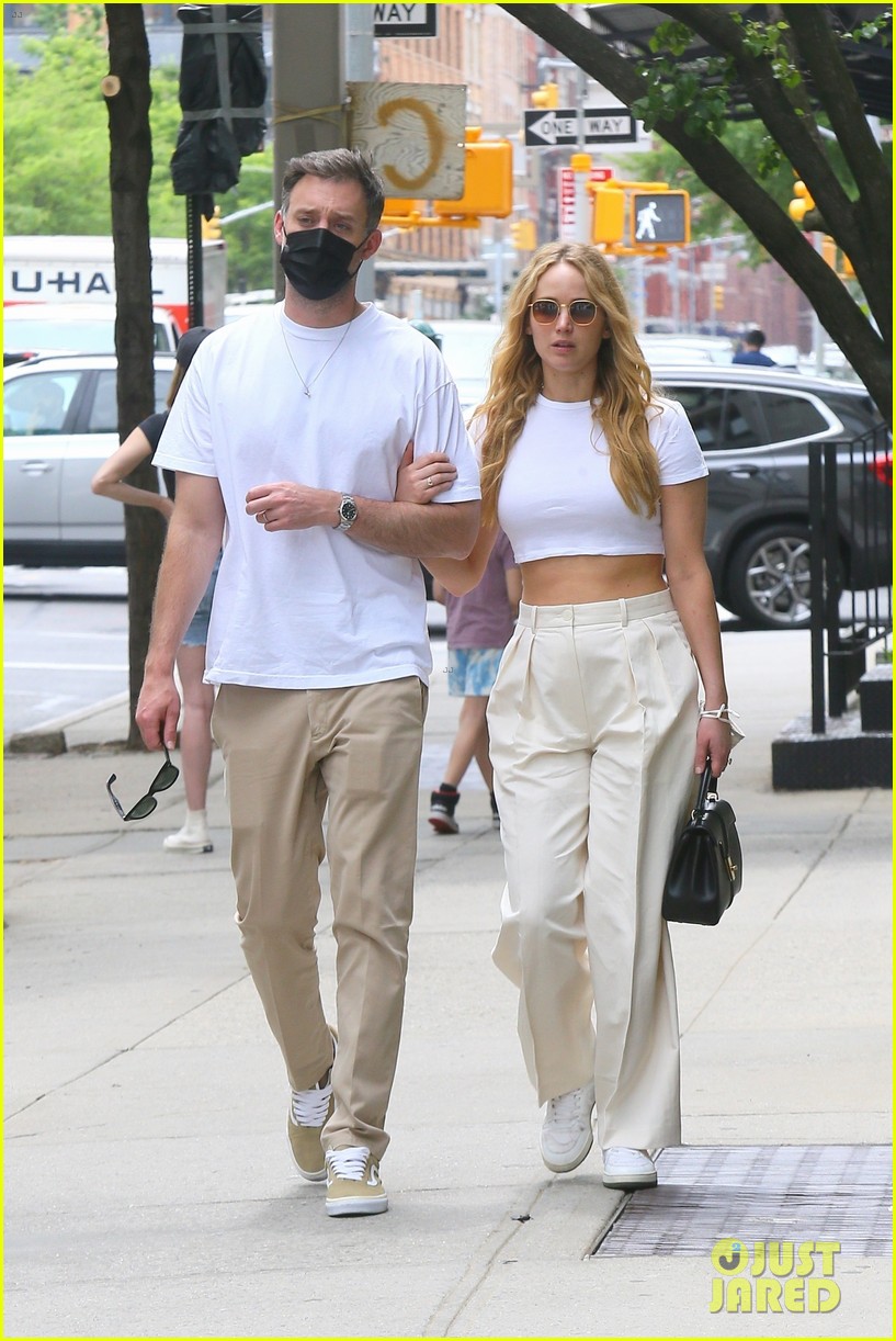 Jennifer Lawrence's Recent Outing With Husband Cooke Maroney Jennifer Lawrence's Recent Outing With Husband Cooke Maroney