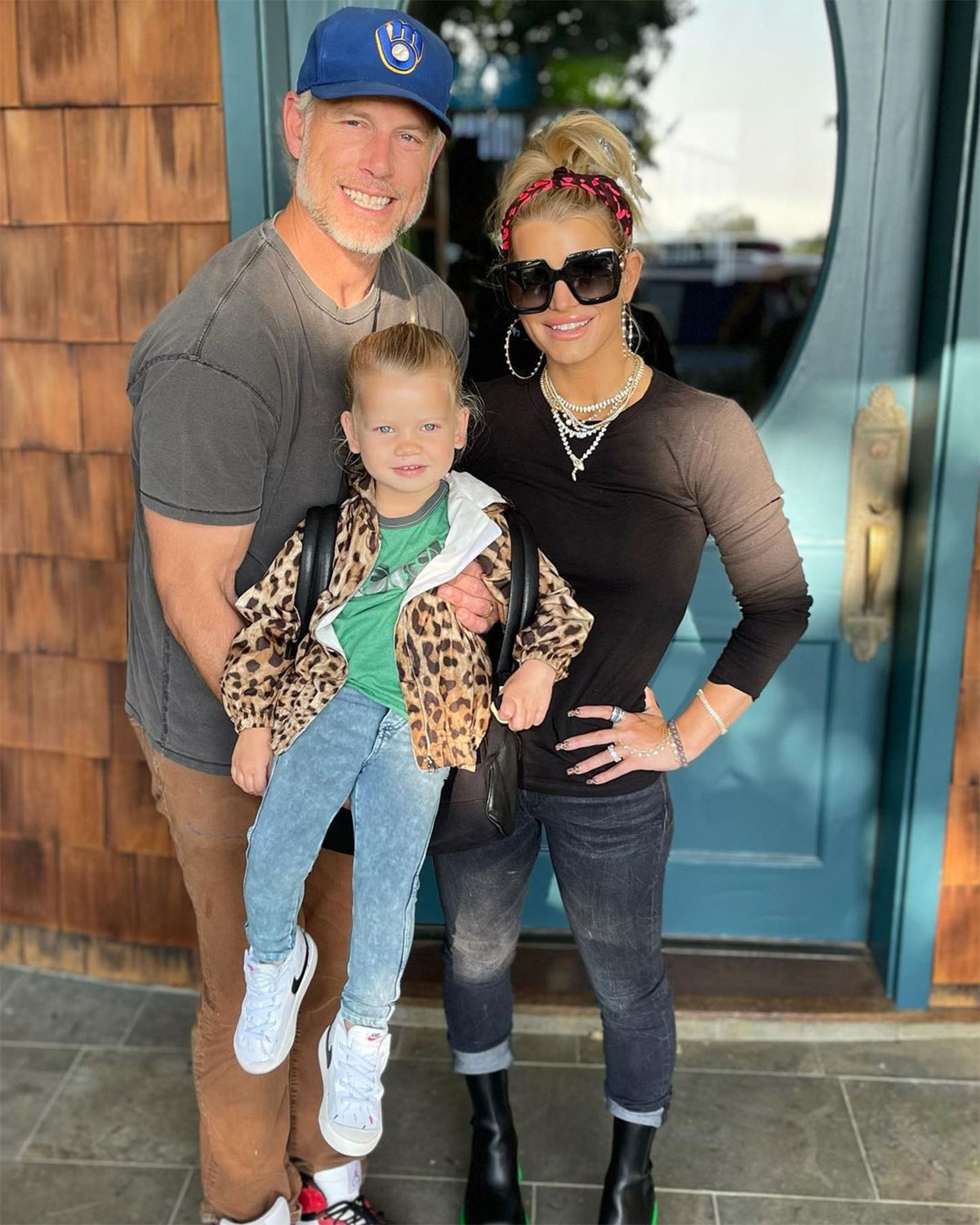Jessica Simpson's Daughter Birdie, 6, Matches Mom In Cute Yellow Swimwear Jessica Simpson's Daughter Birdie, 6, Matches Mom In Cute Yellow Swimwear