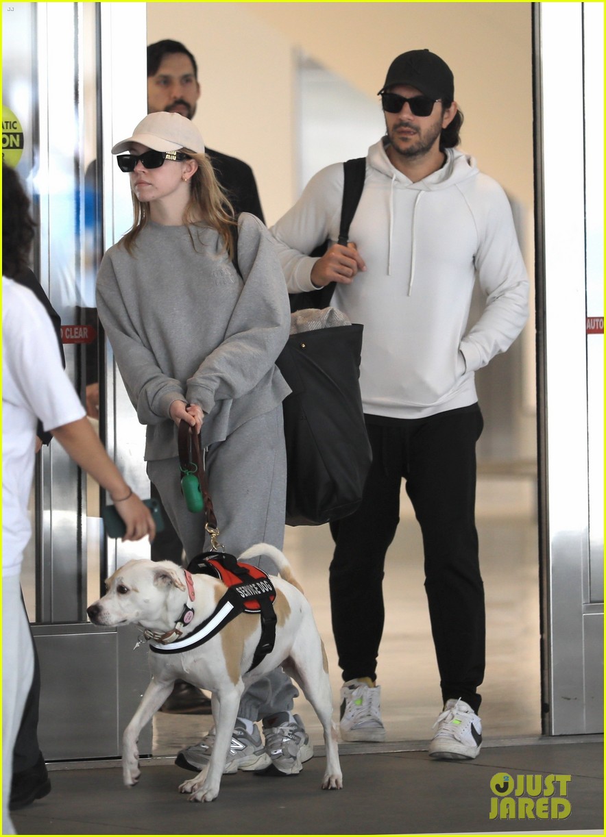 Jonathan Davino Appears In L.A. After Sydney Sweeney Breakup Reports Jonathan Davino Appears In L.A. After Sydney Sweeney Breakup Reports