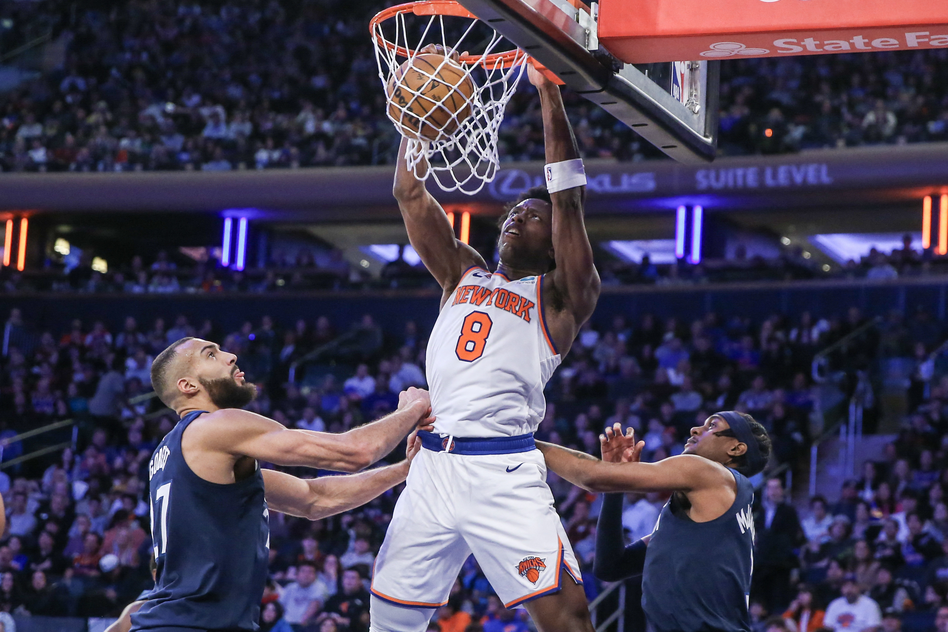 Julius Randle: A Handful For The Lakers, Timberwolves Appreciate His Physicality Julius Randle: A Handful For The Lakers, Timberwolves Appreciate His Physicality