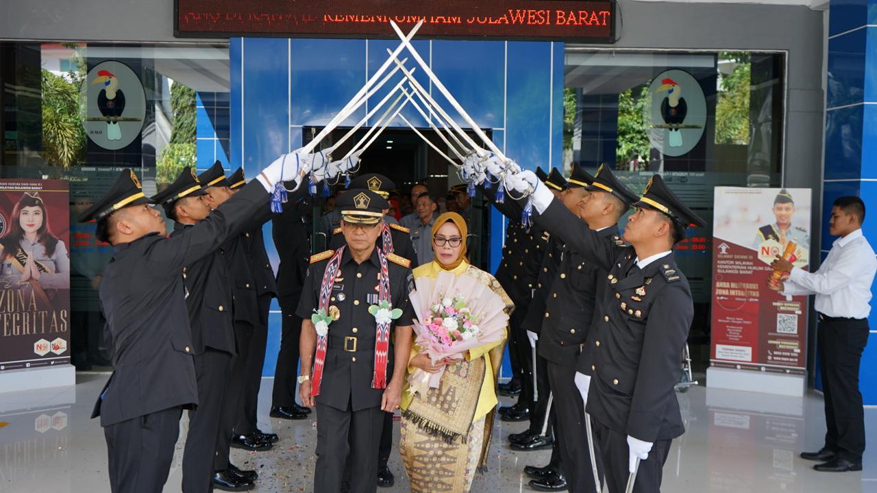 Kakanwil Papua Serukan Dukungan Penuh Untuk Persipura Kakanwil Papua Serukan Dukungan Penuh Untuk Persipura