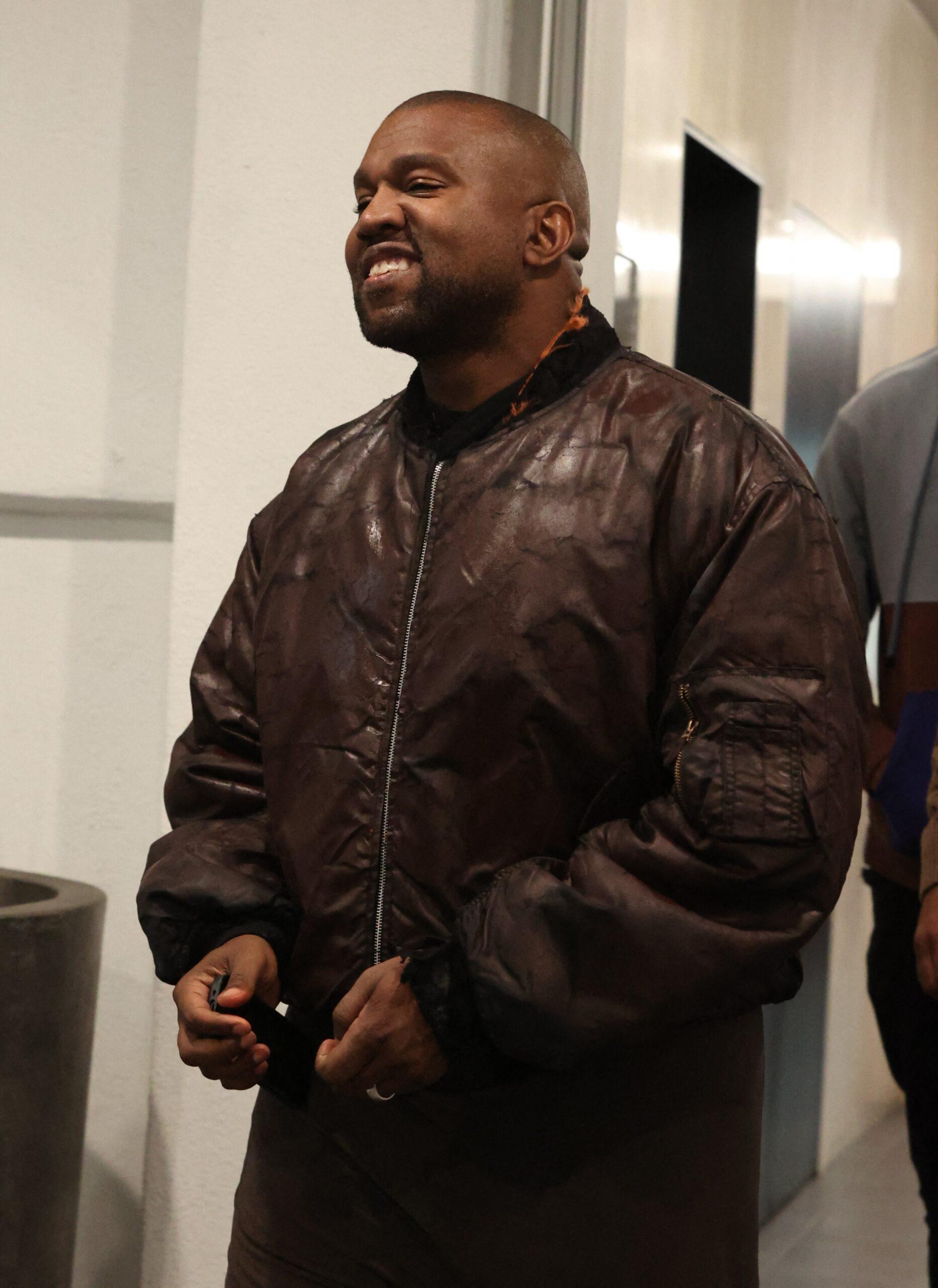 Kanye West Spotted With Bianca Censori Look-Alike In LA Kanye West Spotted With Bianca Censori Look-Alike In LA