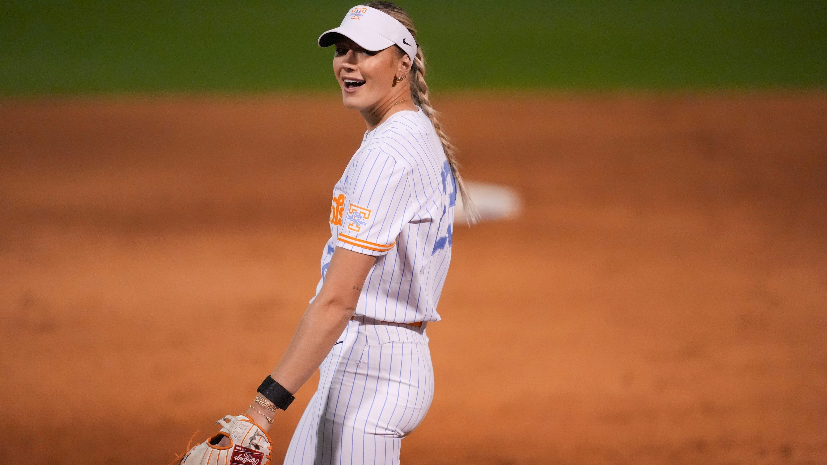 Karlyn Pickens' 78.2 Mph Fastball: A New Standard In NCAA Softball Karlyn Pickens' 78.2 Mph Fastball: A New Standard In NCAA Softball