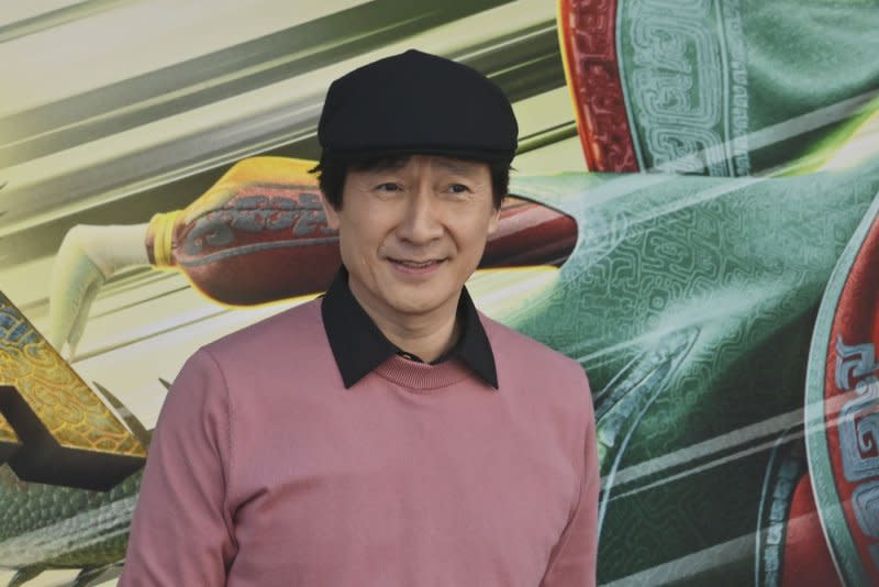 Ke Huy Quan Makes A Voice Appearance On The White Lotus: Details Revealed Ke Huy Quan Makes A Voice Appearance On The White Lotus: Details Revealed