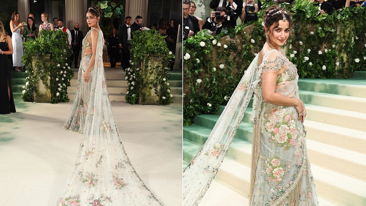 King Khan's Met Gala Appearance: Designed By Sabyasachi King Khan's Met Gala Appearance: Designed By Sabyasachi