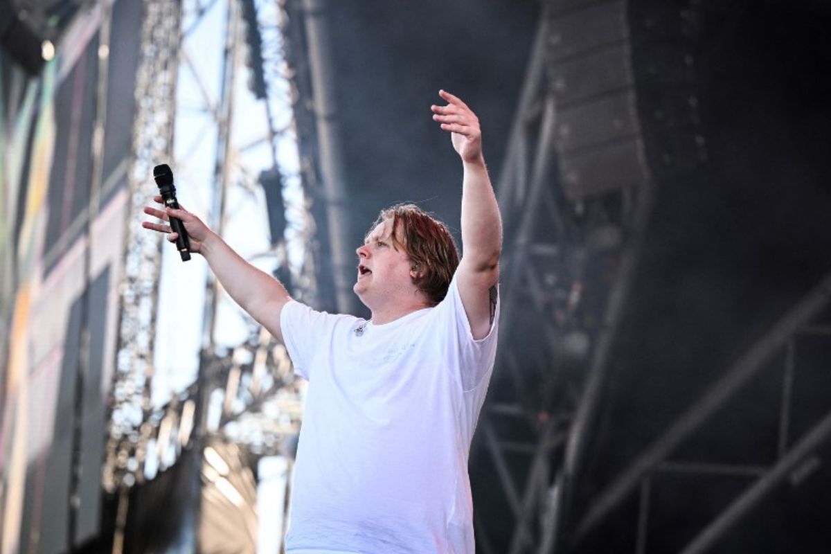 La Vuelta De Lewis Capaldi A WWE SmackDown Tras Superar Sus Problemas De Salud La Vuelta De Lewis Capaldi A WWE SmackDown Tras Superar Sus Problemas De Salud