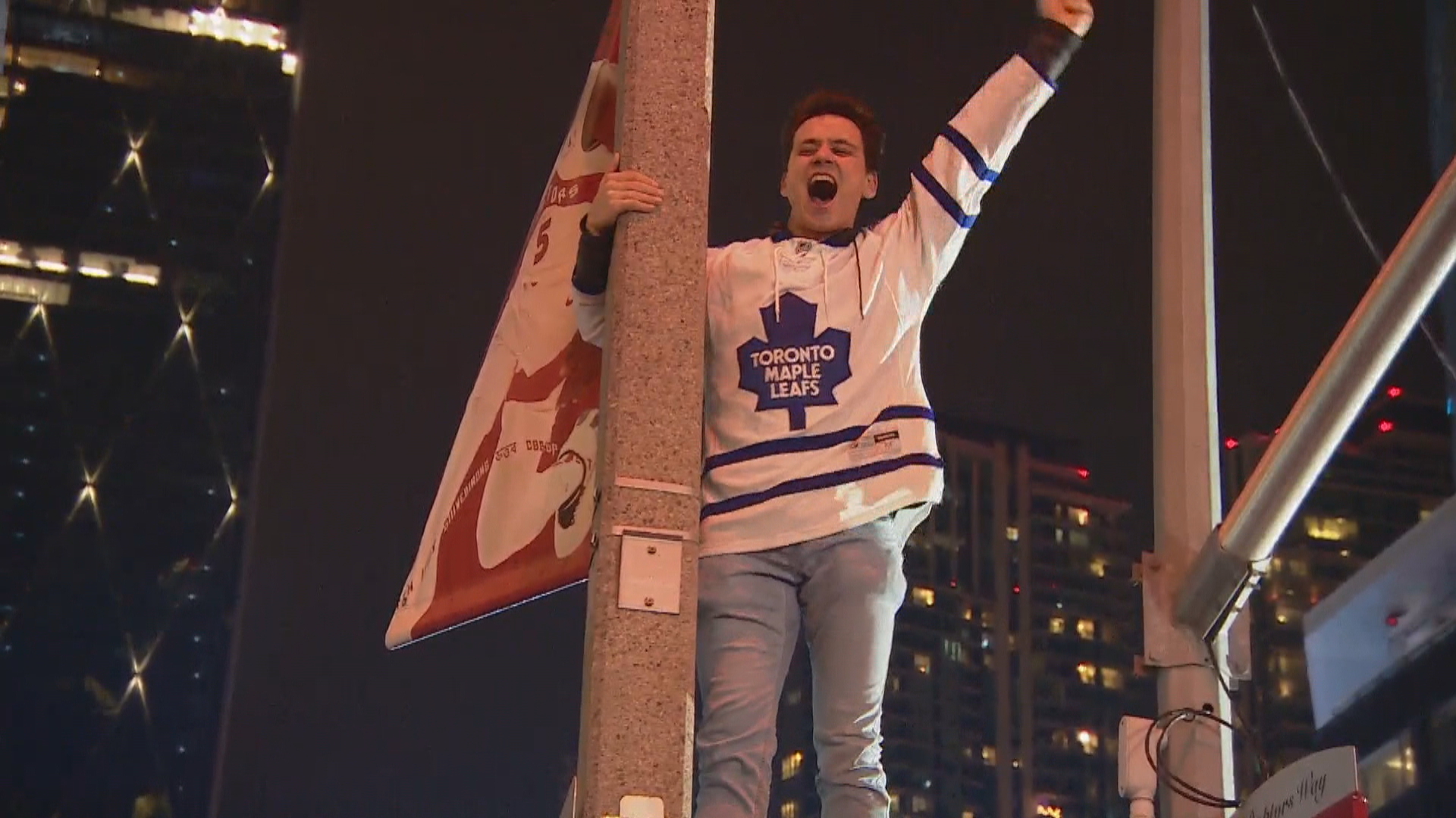 Leafs' 2-1 Victory Over Avalanche: A Game Recap Leafs' 2-1 Victory Over Avalanche: A Game Recap