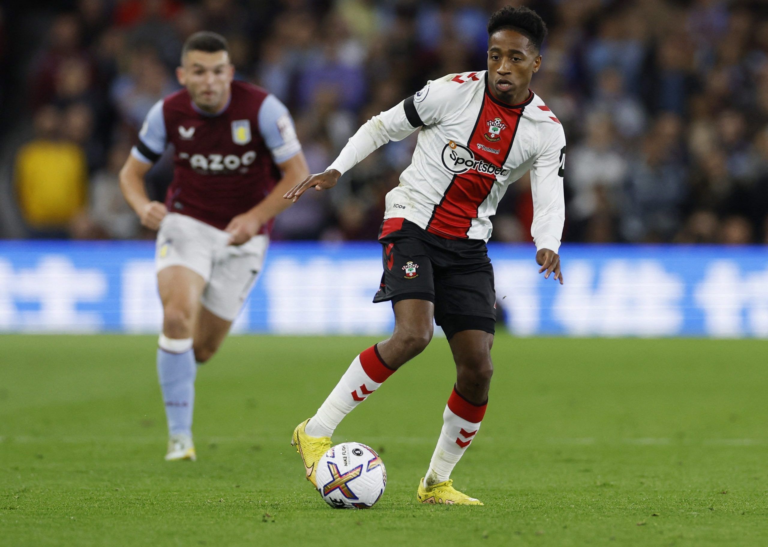 Leeds Make Contact: Kyle Walker-Peters Transfer On The Cards? Leeds Make Contact: Kyle Walker-Peters Transfer On The Cards?