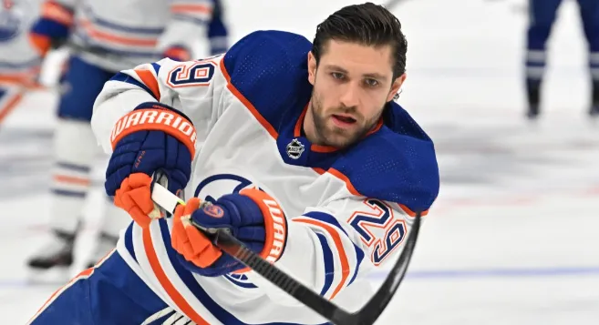 Leon Draisaitl Injury: Oilers Leading Goal Scorer Leaves Game Leon Draisaitl Injury: Oilers Leading Goal Scorer Leaves Game