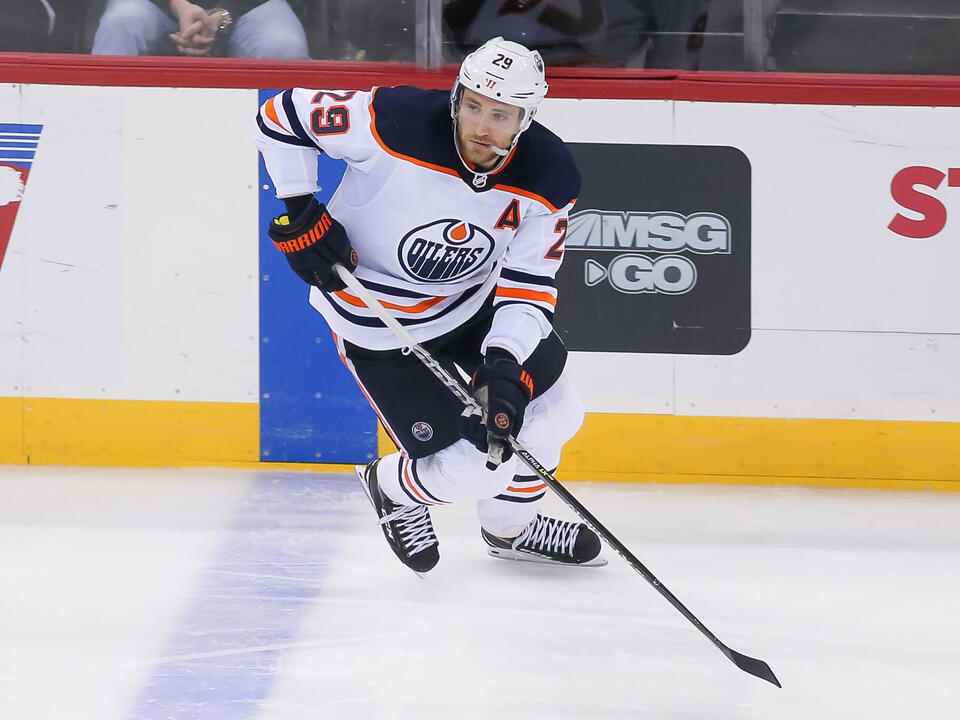 Leon Draisaitl Injury Update: Out Against Winnipeg Leon Draisaitl Injury Update: Out Against Winnipeg