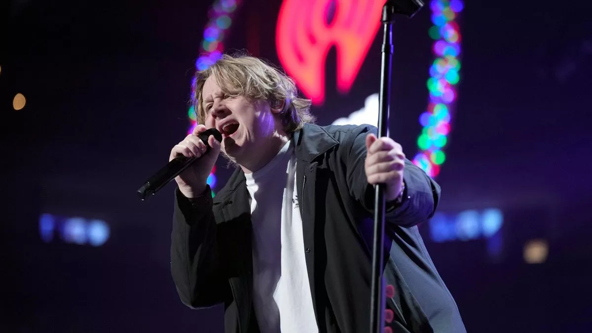 Lewis Capaldi's Comeback Gig: Supporting Mental Health Lewis Capaldi's Comeback Gig: Supporting Mental Health