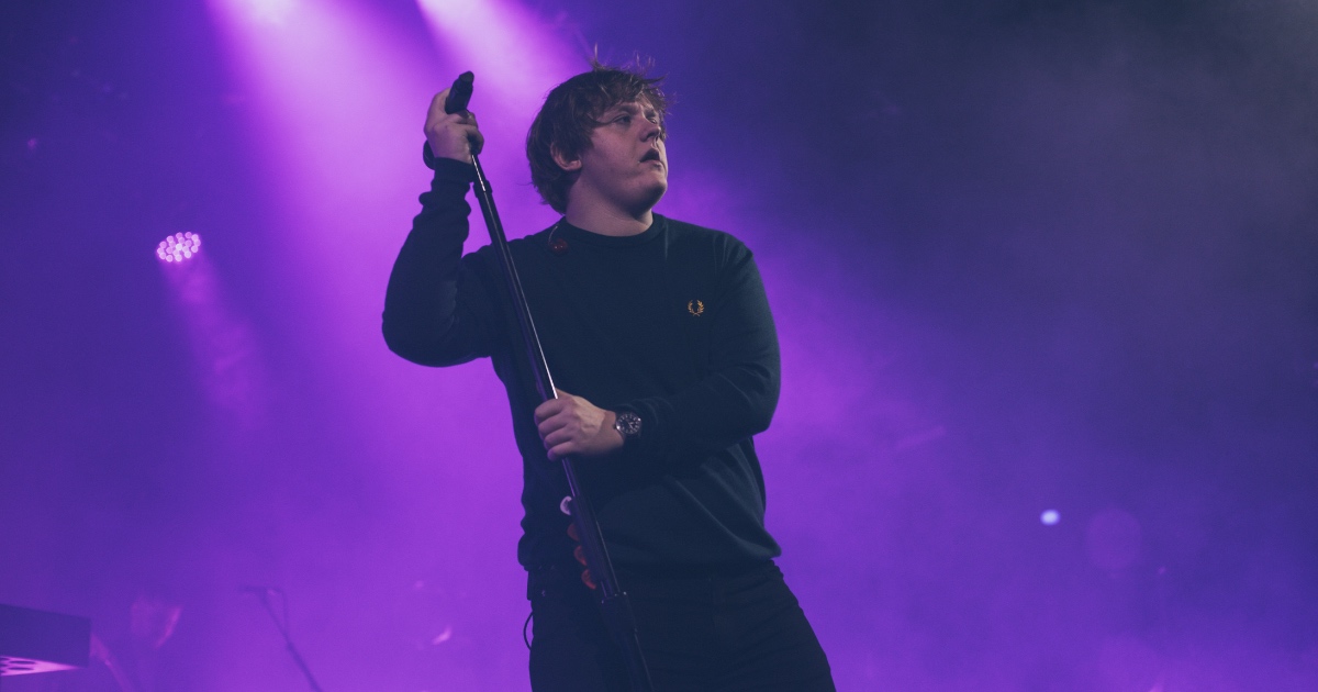 Lewis Capaldi's Surprise Performance At Tom Walker's Charity Concert Lewis Capaldi's Surprise Performance At Tom Walker's Charity Concert