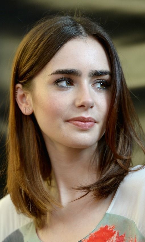 Lily Collins' Chic Bob: Hair, Brows, And Nude Lip Look Lily Collins' Chic Bob: Hair, Brows, And Nude Lip Look