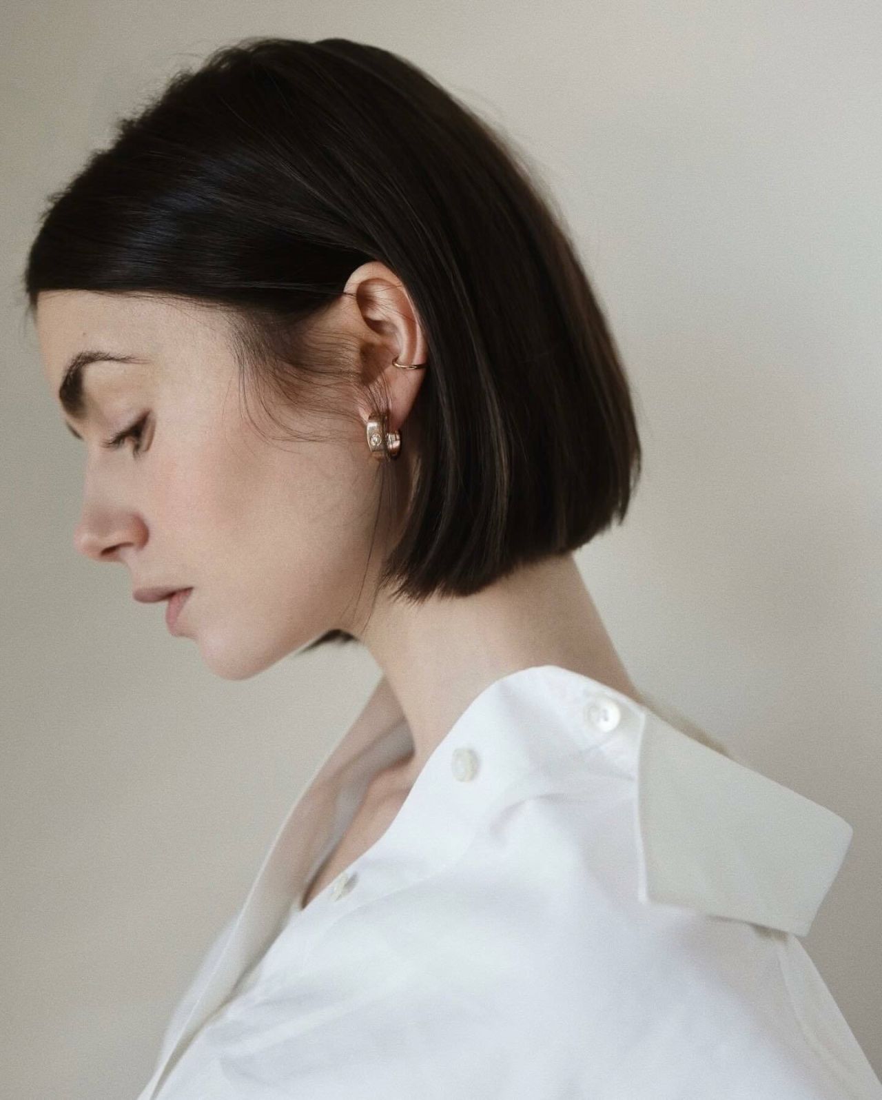 Lily Collins' Stunning Bob Haircut And Natural Makeup Lily Collins' Stunning Bob Haircut And Natural Makeup