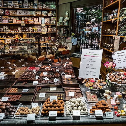 Lindt's New London Chocolate Shop: A Paradise For Chocoholics Lindt's New London Chocolate Shop: A Paradise For Chocoholics