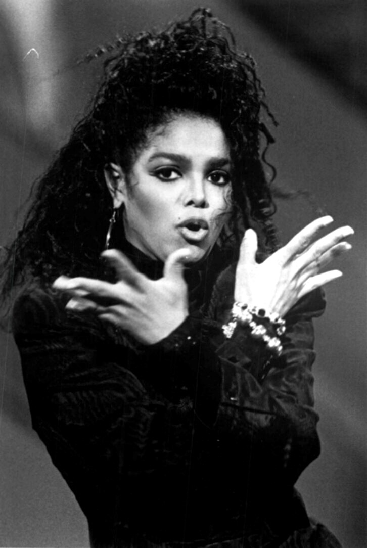 Lizzo Weighs In: The Janet Jackson Pop Queen Controversy Lizzo Weighs In: The Janet Jackson Pop Queen Controversy