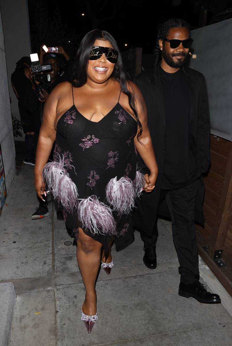 Lizzo's Boyfriend Myke Wright: Net Worth, Job & Relationship Details Lizzo's Boyfriend Myke Wright: Net Worth, Job & Relationship Details