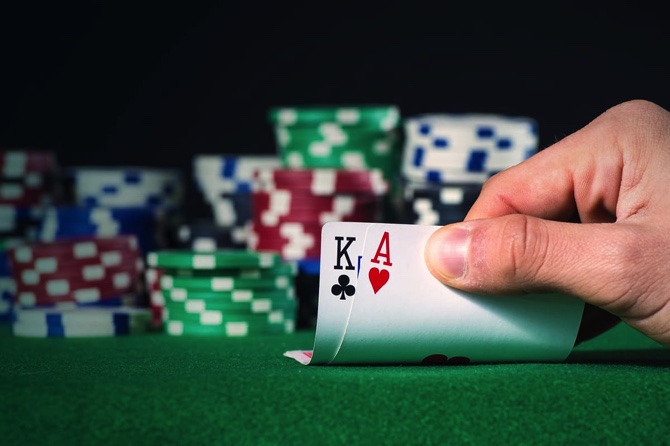 Macau Gaming Revenue: Better Than Expected Before Golden Week Macau Gaming Revenue: Better Than Expected Before Golden Week