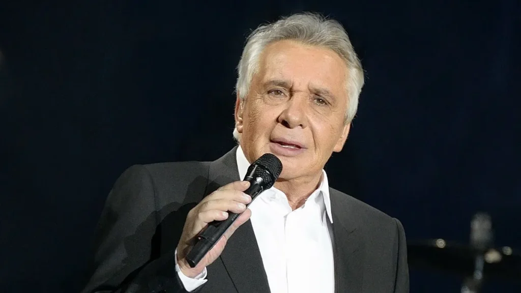 Macron Face À Sardou : Tensions Et Remarques Piquantes Lors D'un Dîner Macron Face À Sardou : Tensions Et Remarques Piquantes Lors D'un Dîner