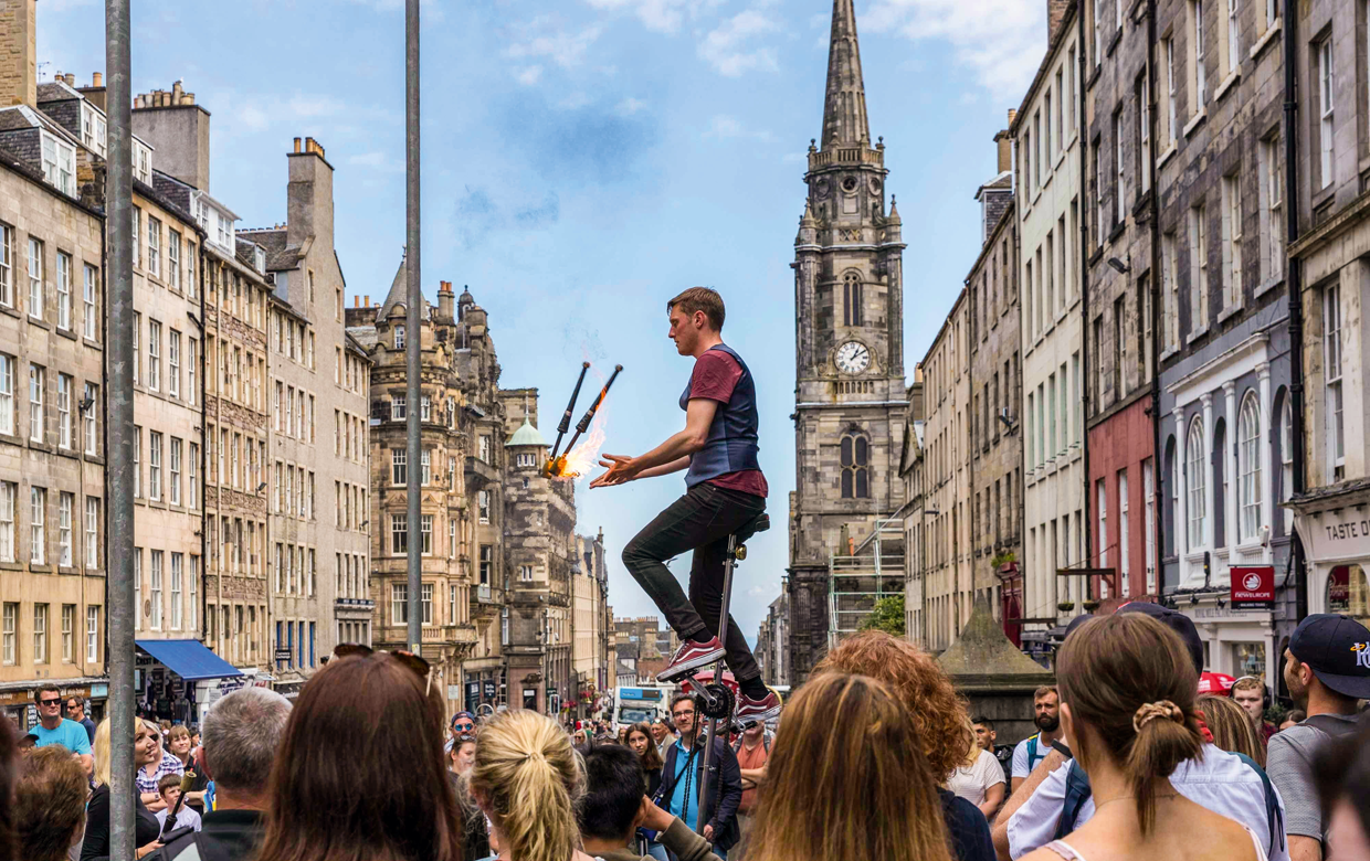 Maria Alyokhina's Riot Day: Edinburgh Fringe Festival 2025 Debut Maria Alyokhina's Riot Day: Edinburgh Fringe Festival 2025 Debut