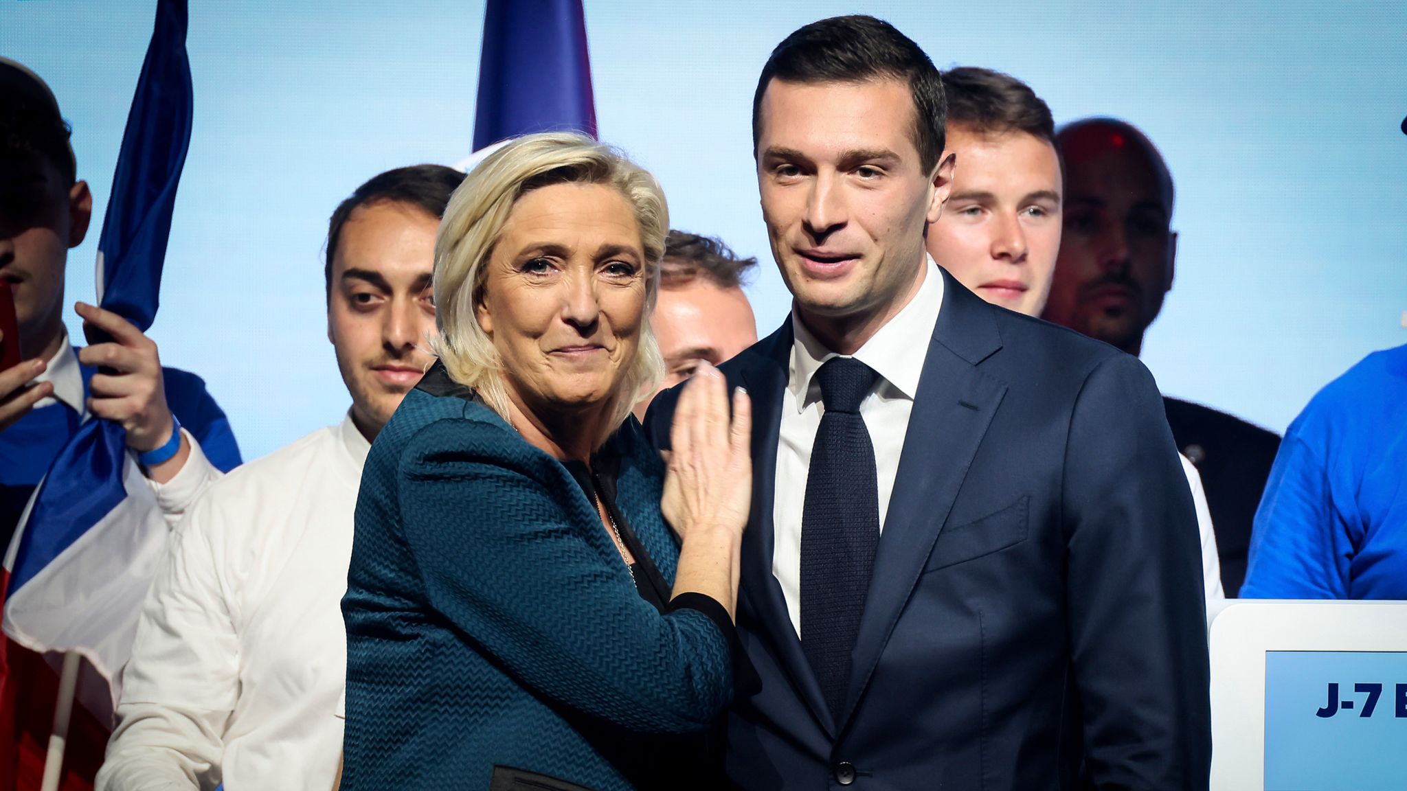 Marine Le Pen Et La Justice : Jacobelli Défend Une Application Équitable De La Loi