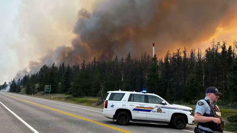 Massive Wildfires Force Largest Evacuation In Canadian History, Impacting US Air Quality Massive Wildfires Force Largest Evacuation In Canadian History, Impacting US Air Quality