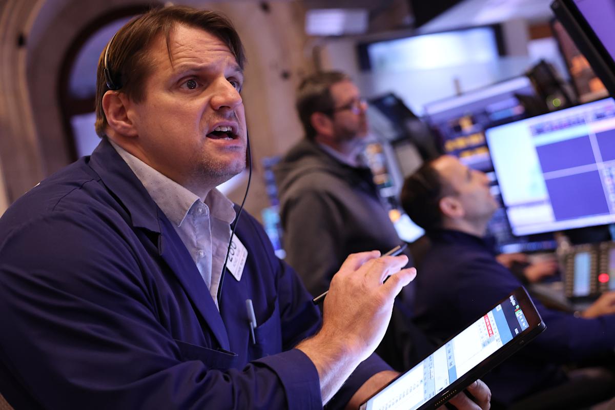 May 26 Stock Market Recap: Dow, S&P 500, And Nasdaq Performance May 26 Stock Market Recap: Dow, S&P 500, And Nasdaq Performance