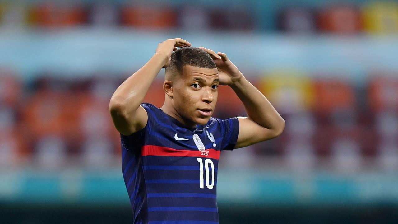 Mbappé's Captaincy Crucial In France's Croatia Penalty Shootout Win - Deschamps Mbappé's Captaincy Crucial In France's Croatia Penalty Shootout Win - Deschamps