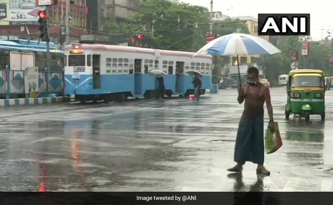 MeT Department Issues Thunderstorm Warning For Kolkata And Surrounding Regions MeT Department Issues Thunderstorm Warning For Kolkata And Surrounding Regions