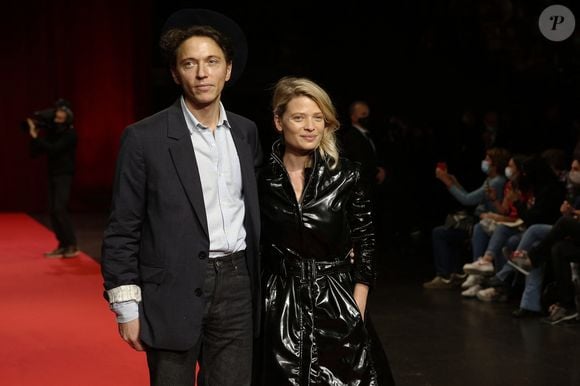 Mélanie Thierry Et Raphaël : Élever Trois Enfants Avec Un Écart D'Âge Important Mélanie Thierry Et Raphaël : Élever Trois Enfants Avec Un Écart D'Âge Important