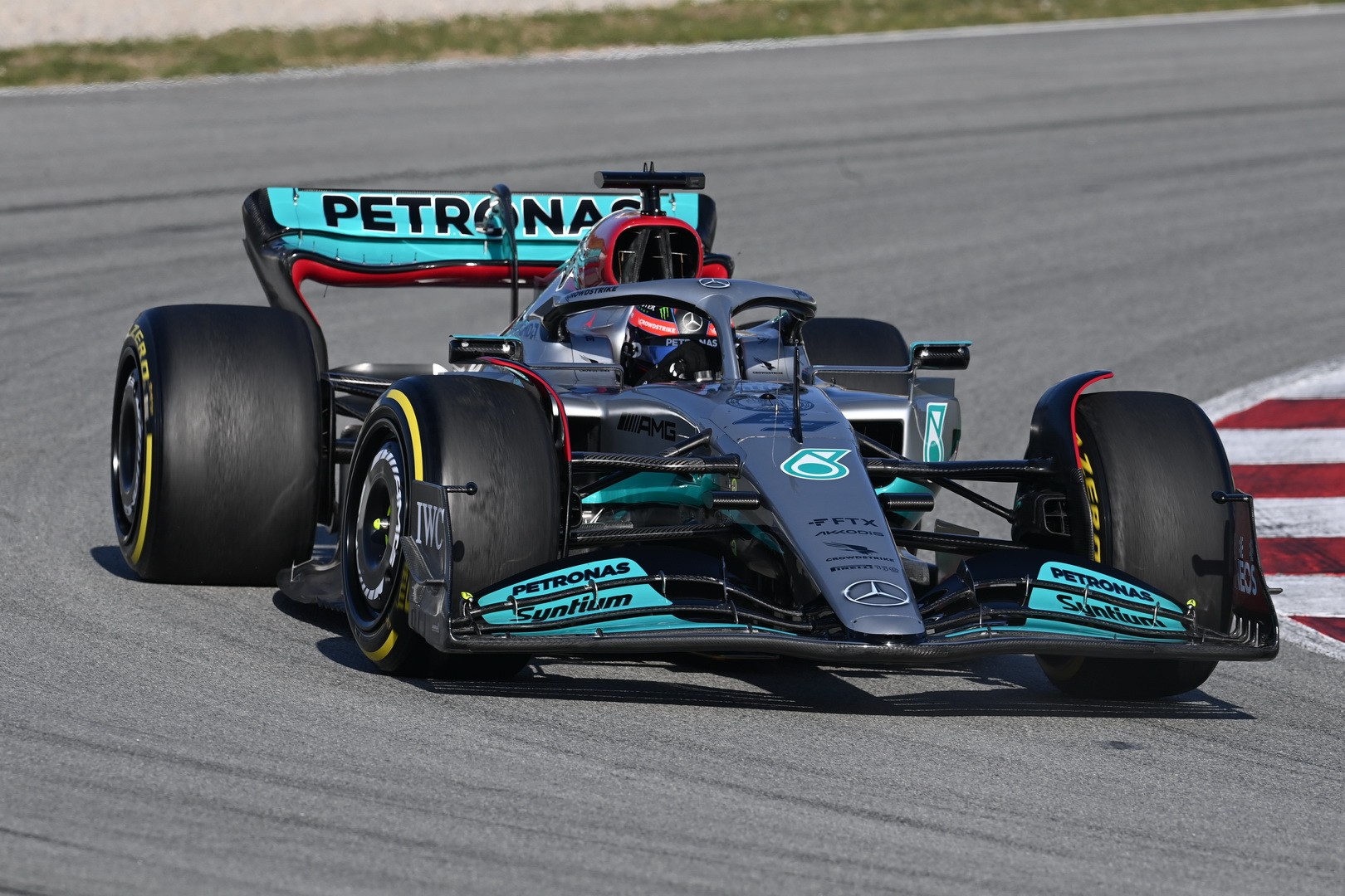 Mercedes' George Russell Contract: Renewal Hinges On This One Factor Mercedes' George Russell Contract: Renewal Hinges On This One Factor