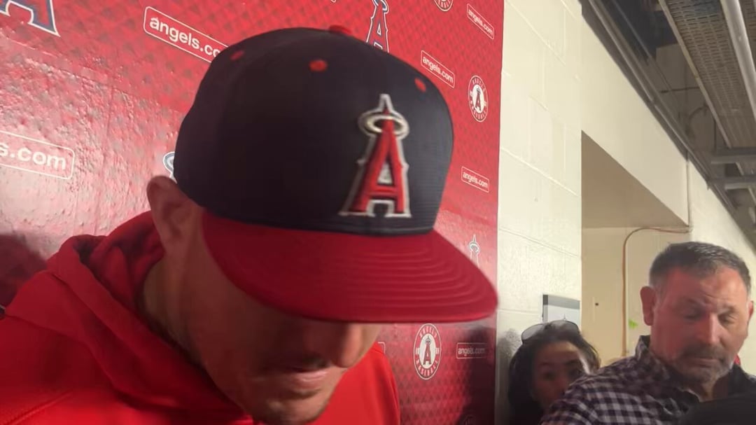 Mike Trout Out With Knee Soreness: Angels Drop Fifth Consecutive Game Mike Trout Out With Knee Soreness: Angels Drop Fifth Consecutive Game